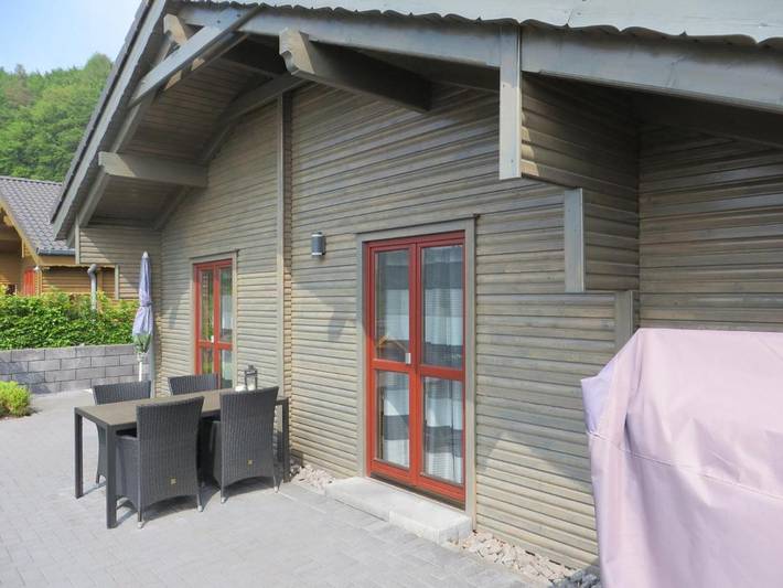 Ferienhaus für 4 Personen, mit Terrasse und Garten sowie Sauna