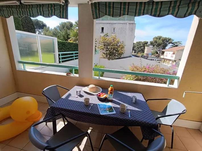 Gîte pour 4 personnes, avec terrasse dans Plage du Val Fleuri