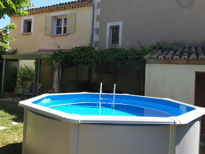 Location de vacances pour 6 personnes, avec piscine ainsi que jardin et vue, animaux acceptés à Saint-Martin-de-Castillon - 3