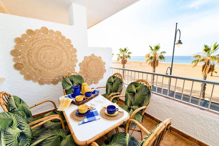 Appartement entier, The Beach (Villa Mar) - Fantastic beach front apartment - Free WiFi in Playa de Bolnuevo (Mazarrón), Mazarrón