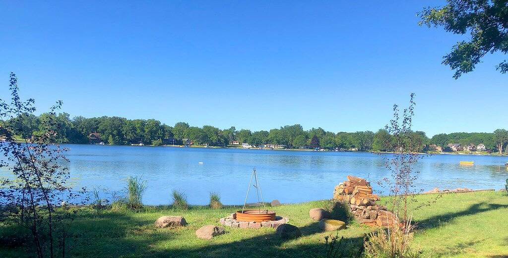 Lakefront house-6 acres of woods-Private Lake-4 miles from Mis in Lenawee County