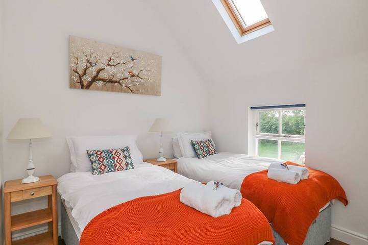 The Old White Cottage, pet friendly in Shillelagh, County Wicklow in County Wicklow