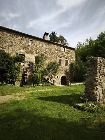 Chambre d’hôte pour 2 personnes, avec piscine et jardin en Ardèche