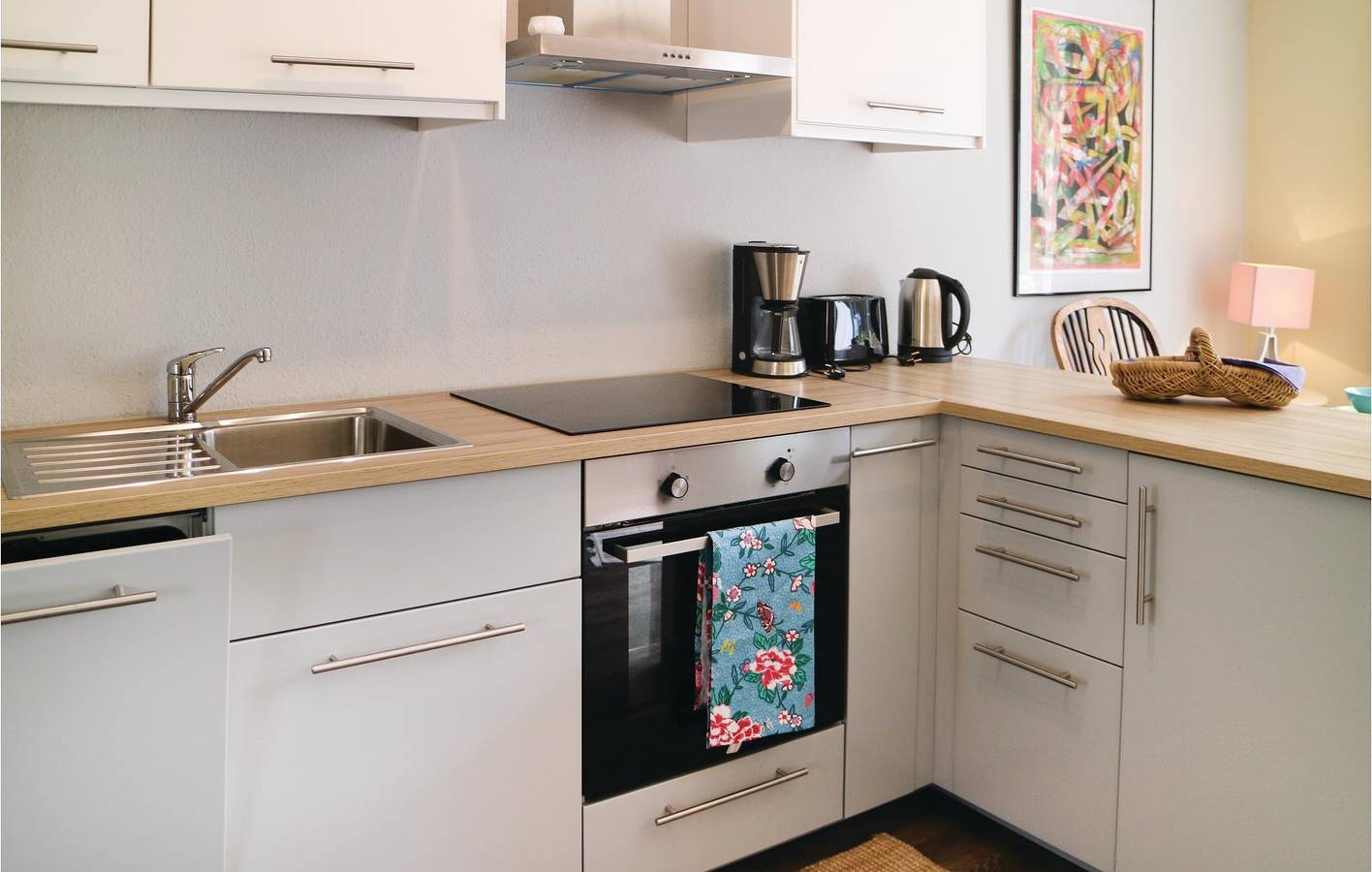 Ganze Ferienwohnung, Rückzugsort am Meer mit Terrasse, TV und Geschirrspüler in Gelbensande, Rostock und Umgebung