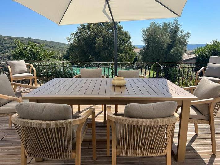 Location de vacances pour 6 personnes, avec piscine ainsi que jardin et vue à Saint-Maximin (Nimes) - 4