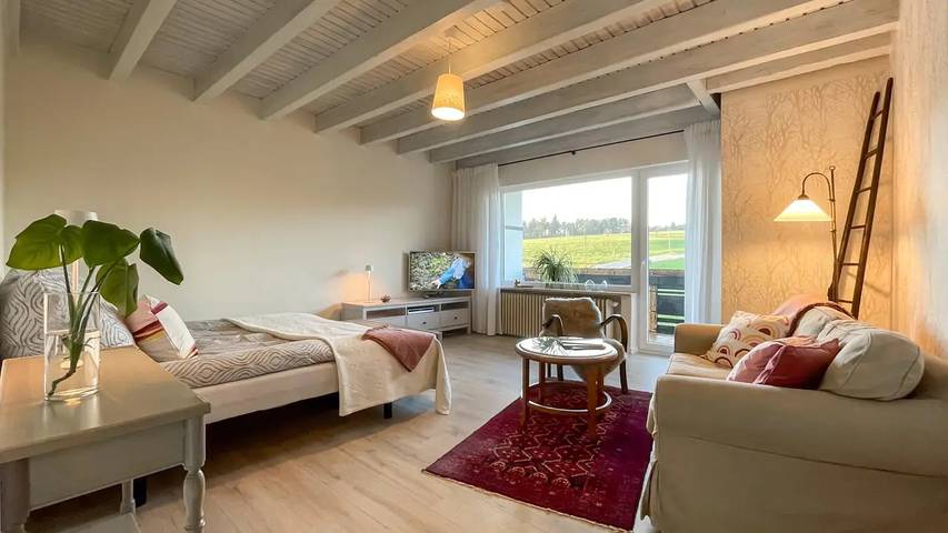 Ferienwohnung für 3 Personen, mit Garten