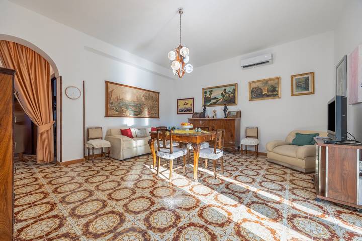 Villa 'Villetta Ninetta' con vistas a la montaña, Wi-Fi y aire acondicionado in Carini, Provincia de Palermo