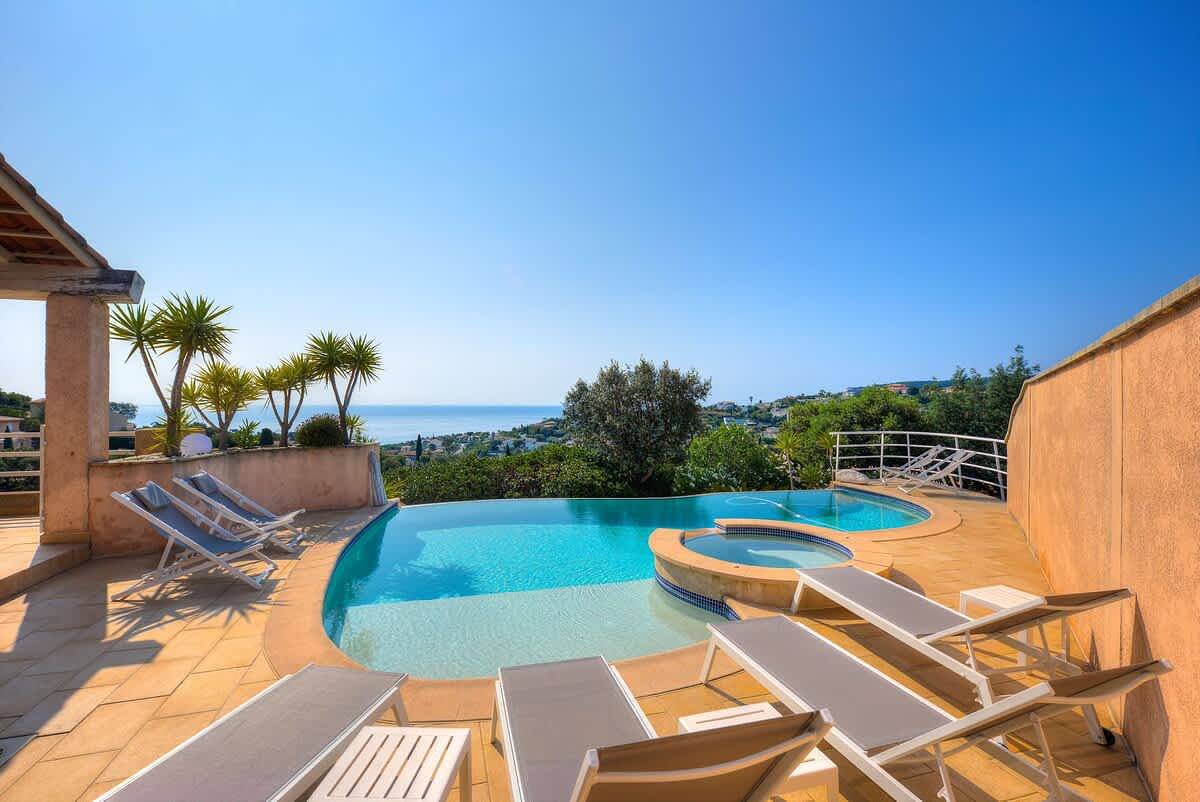 Ferienhaus für 8 Personen mit Garten in Roquebrune-sur-Argens, Mittelmeerküste (Frankreich)