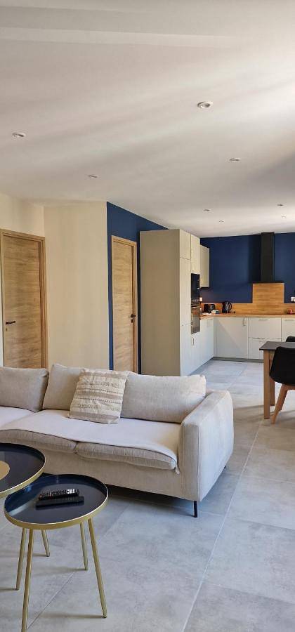 Apartamento de vacaciones para 6 personas, con vistas y balcón - 1