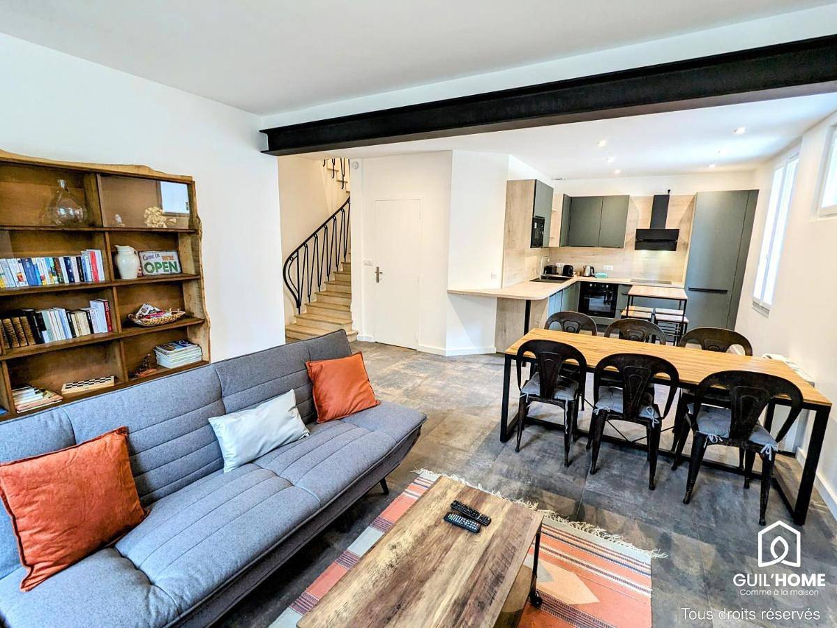 Appartement entier, Two-Bedroom Apartment with Garden View in Boigny-sur-Bionne, Vallée de la Loire