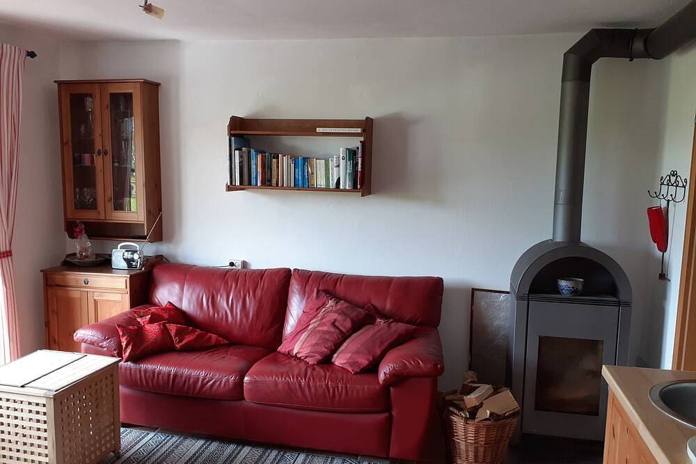 Entire apartment, Quiet apartment with stunning alpine panorama as on vacation in Nußdorf, Chiemsee
