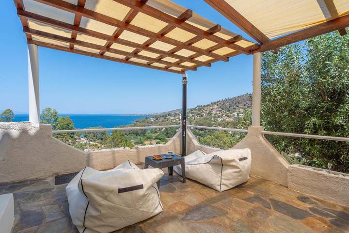 Maison d’hôte pour 4 personnes, avec jacuzzi et balcon dans Égine - 4