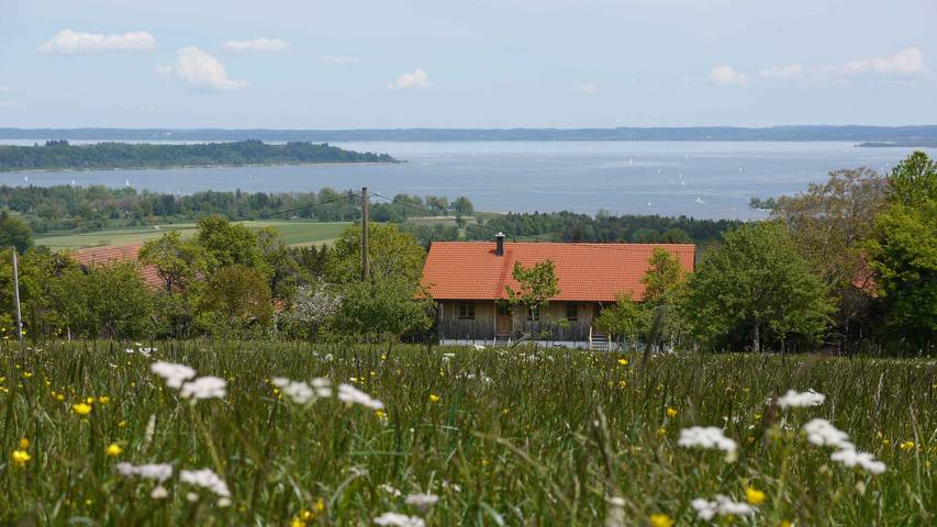 Ferienwohnung für 4 Personen, mit Balkon und Terrasse sowie Garten und Seeblick in Bernau am Chiemsee - 4