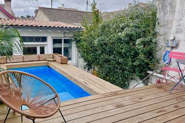 Gîte pour 8 personnes, avec terrasse et piscine, adapté aux familles à Talence