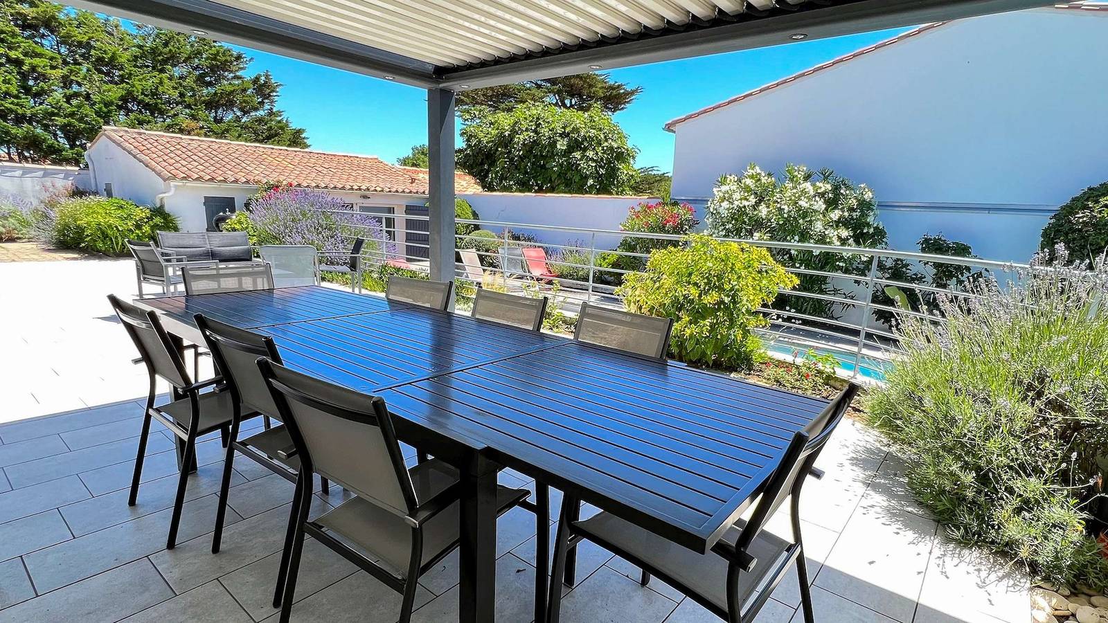Apartamento vacacional entero, Superb villa with heated pool, near the sea in Ars-en-Ré, Isla de Ré