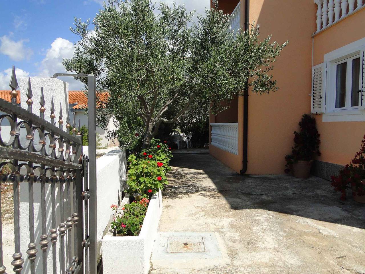 Ganze Ferienwohnung, Ferienwohnung mit Balkon und Meerblick in Sevid, Split-Dalmatien