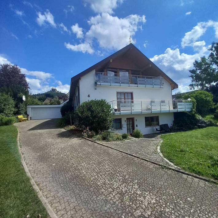 Ferienwohnung für 2 Personen, mit Garten und Terrasse in Burg Hohenzollern