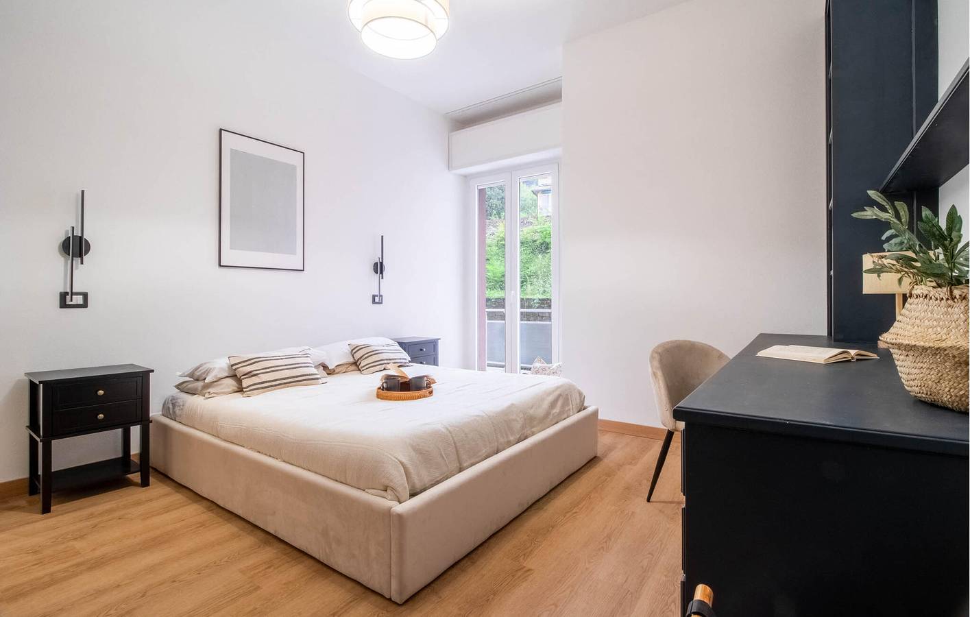 Apartamento vacacional entero, Acogedor apartamento con terraza y wifi, a 2 km de la playa de Pomaro in Santa Margherita, Santa Margherita Ligure