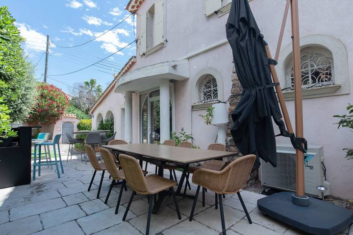 Ferienhaus für 8 Personen, mit Garten und Balkon, kinderfreundlich