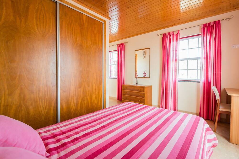 Ferienhaus Adega Pedra do Lagar, direkt am Meer und in den Bergen, familienfreundlich in Calheta de Nesquim, Pico (Azoren)