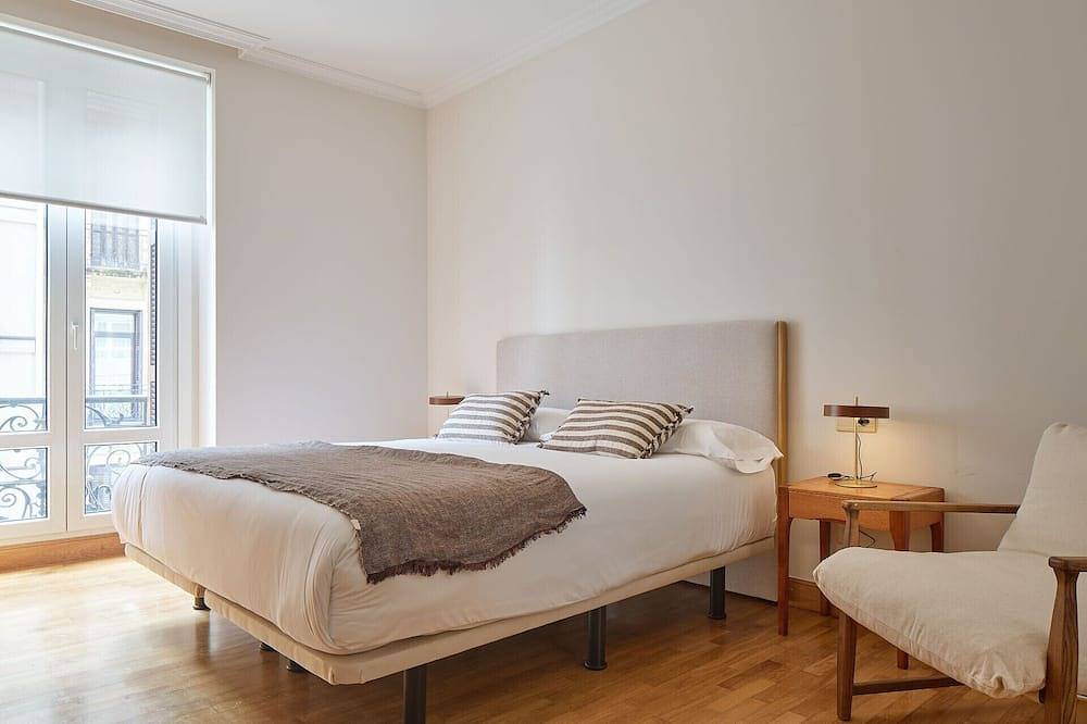 Entire apartment, Always Easy I San Marcial in Playa de la Concha, San Sebastian