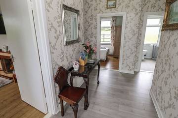 Cottage for 5 People in Lough Conn, County Mayo, Photo 1