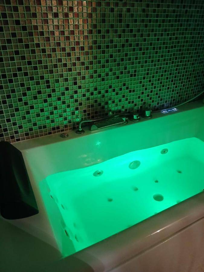 Maison avec jardin et baignoire jacuzzi proche mer in Houlgate, Lisieux und Umgebung