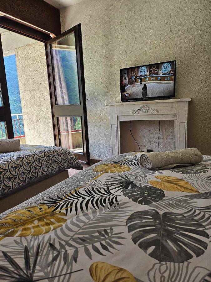 Hôtel pour 2 personnes, avec terrasse et vue dans Échevis - 3