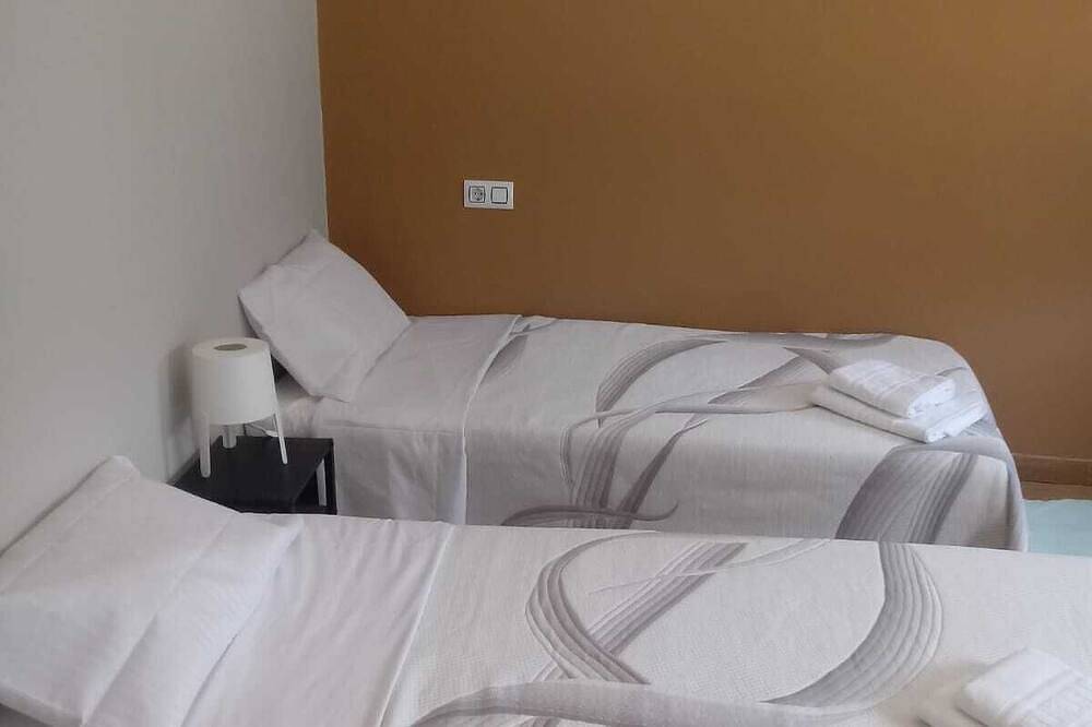 Casa de Marin para 13 personas in Marín, Rias Baixas