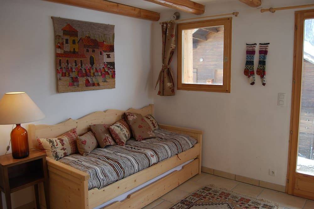 Chalet récent, Aménagement Très Soigné, Exposition Sud, Vue. in Molines-en-Queyras, Queyras