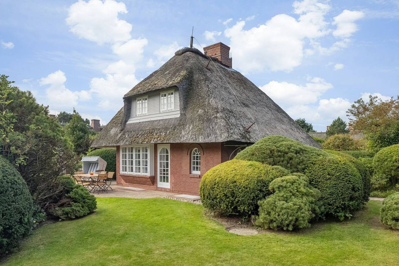 Exklusives Reetdachhaus für 6 Pers. mit Sauna, Kamin, Garten, Pkw-Stellplatz. in Kampen (Sylt), Sylt