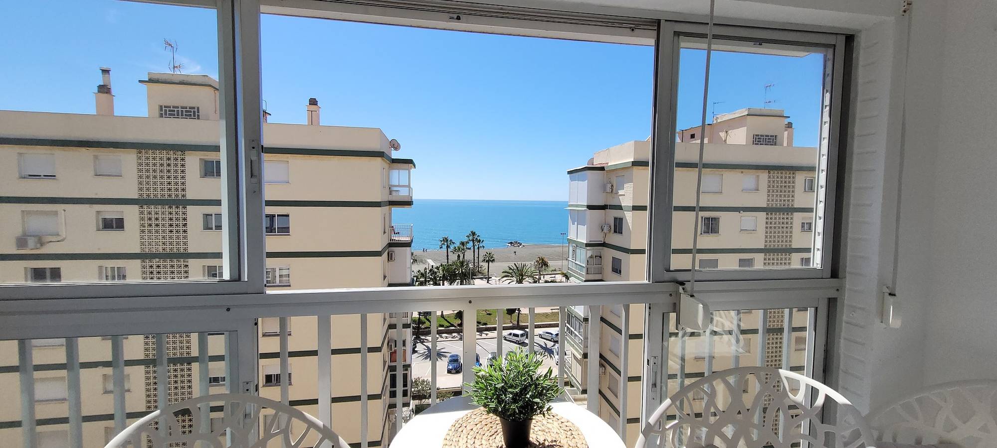 Entire apartment, Apartment 'Lucila' with Sea View, Balcony and Wi-Fi in Playa de Torre del Mar, Torre del Mar