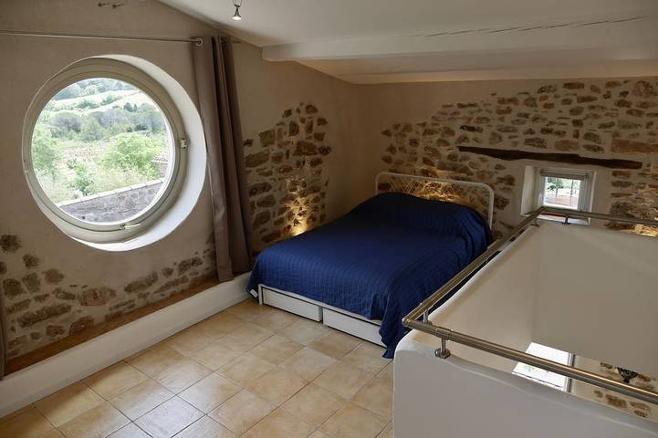 Location de vacances pour 4 personnes, avec terrasse à Quarante - 2