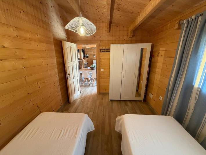 Casa rural para 5 personas, con Terraza y Jardín además de Piscina y Vistas en Zahora - 4