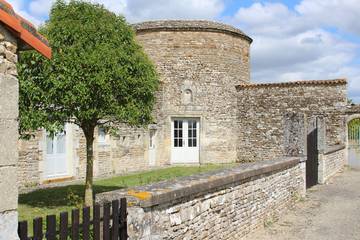 Gîte pour 5 personnes, avec jardin et terrasse à Paizay-Naudouin-Embourie