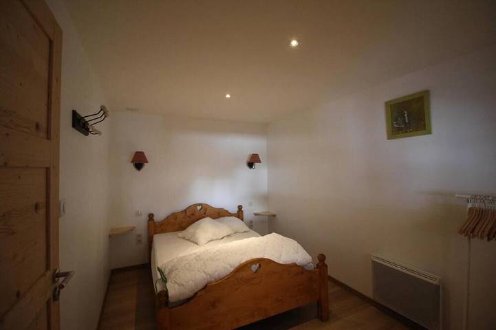 Landhaus, Erdgeschoss, terrasse, parkmöglichkeiten, schließfach für die skier, 75m², Valloire in Valloire, Region Saint-Jean-de-Maurienne