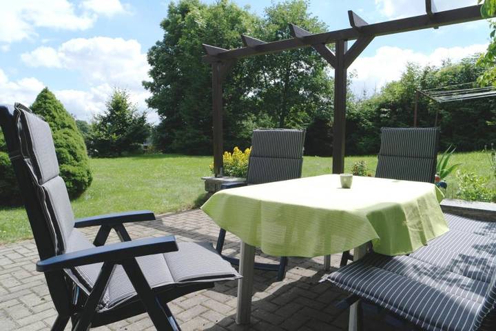 Ferienwohnung für 3 Personen, mit Terrasse und Garten sowie Ausblick in Rechenberg-Bienenmühle