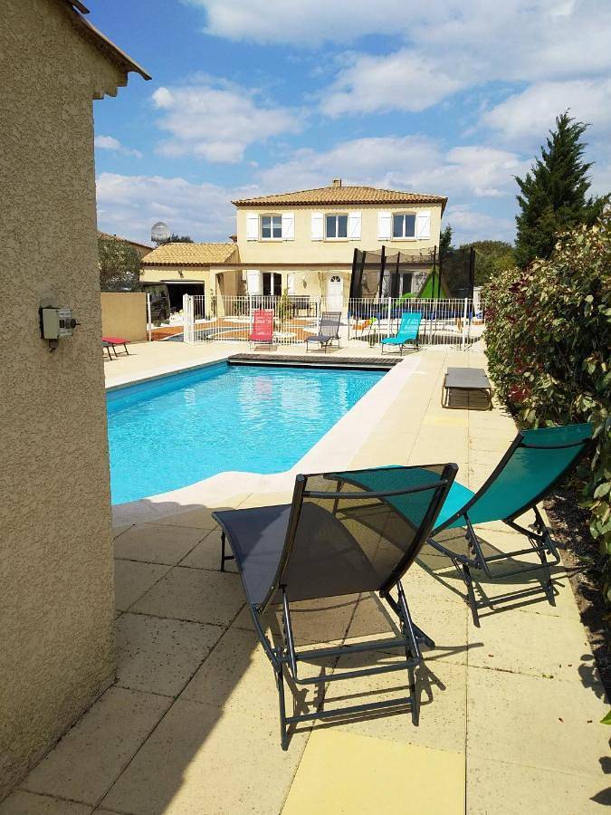Location de vacances pour 10 personnes, avec piscine et jardin à Canet (Hérault) - 2