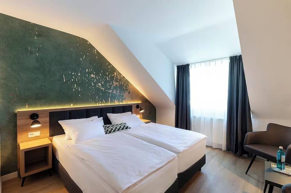 Discover Schwetzingen | Stylish Room Close to Palace Gardens | Pets Allowed in Schwetzingen, Rheinebene
