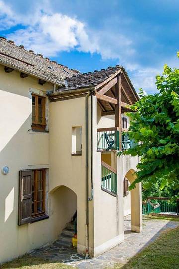 Gîte pour 3 personnes, avec balcon à Chasseradès