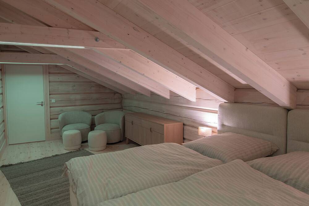 Sommarbukt - \"Tind\" Aurora Hideaway | Premium Fjord Lodge in Tromso