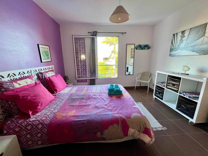 Gîte pour 4 personnes, avec terrasse ainsi que piscine et vue dans Église catholique de Sainte-Anne - 3