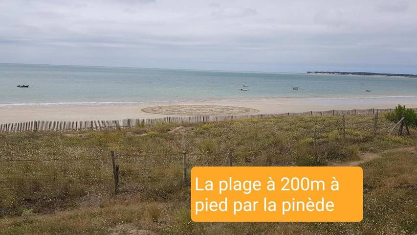 Gîte pour 5 personnes, avec terrasse, animaux acceptés dans Plage des sables d'or