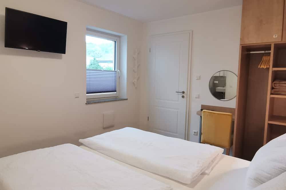 Ganze Wohnung, Ferienwohnung Ewa - Fewo Silberberg in Ellenz-Poltersdorf, Cochem-Zell