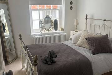 Log Cabin for 4 People in Hastings, East Sussex, Photo 3