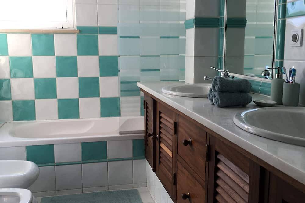 Villa Coloane - Family Vacation House in Aldeamento Miravillas, Mira (Coimbra)