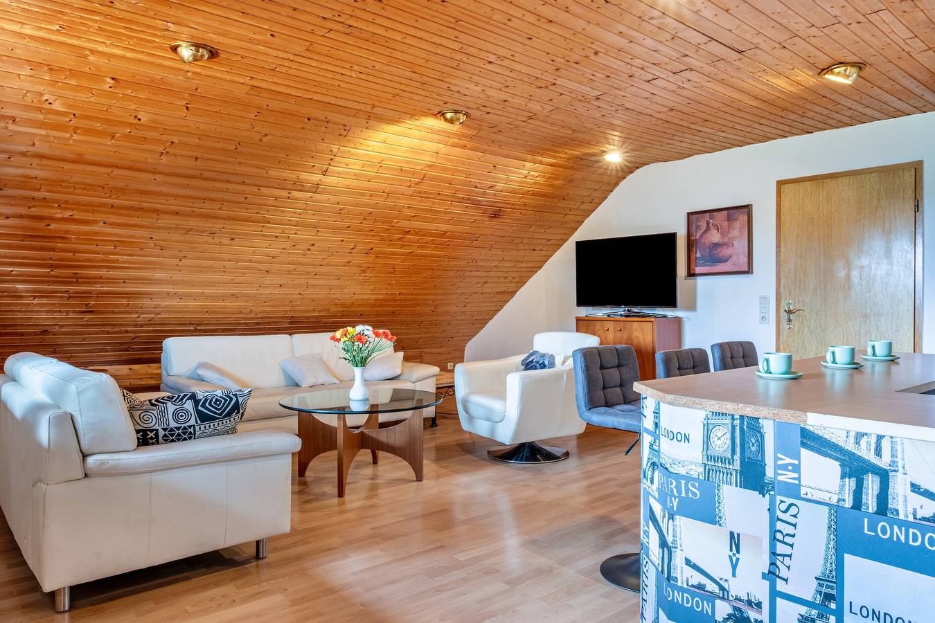 Ganze Wohnung, Ferienwohnung "Klee" mit Balkon und Wlan in Wilhelmshaven, Nordseeküste