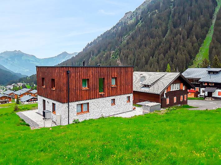Chalet für 8 Personen, mit Terrasse und Sauna sowie Ausblick in Gargellen