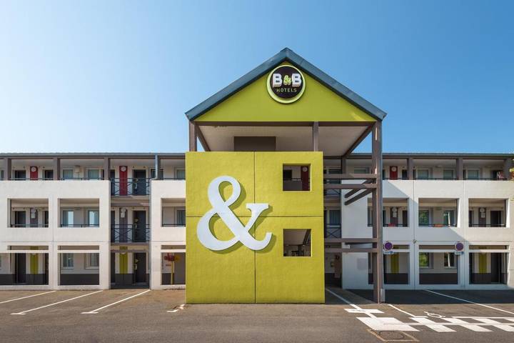 Hôtel pour 4 personnes, avec terrasse et jardin, animaux acceptés à Trignac - 4