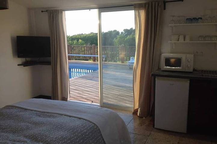 Location de vacances pour 6 personnes, avec jardin et terrasse à Douzens - 3